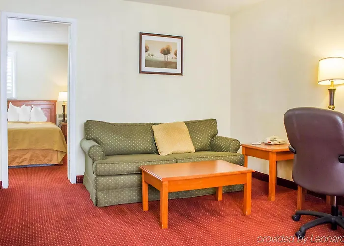 Hotel Ramada By Wyndham Near Asu Tempe