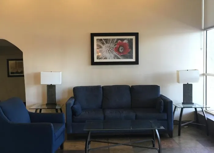 Ramada By Wyndham Near Asu 3*