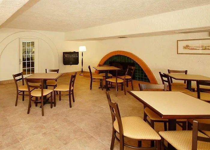 Ramada By Wyndham Near Asu Tempe